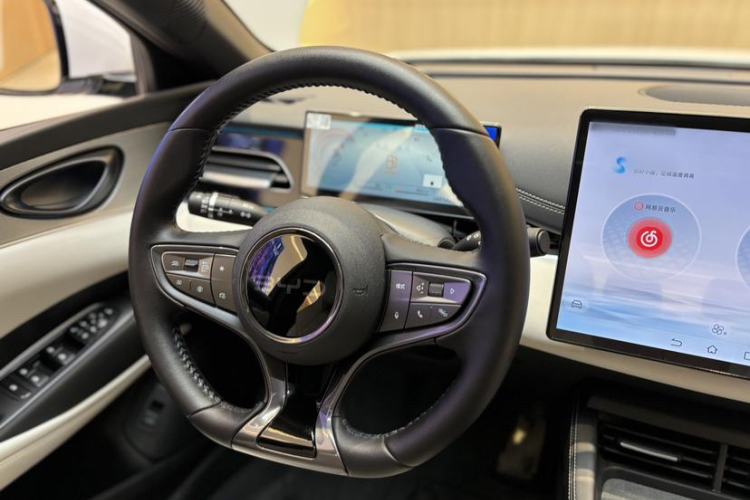 Used BYD Seal 06 New Energy 2024 DM-i 120KM Flagship Model Interior 2