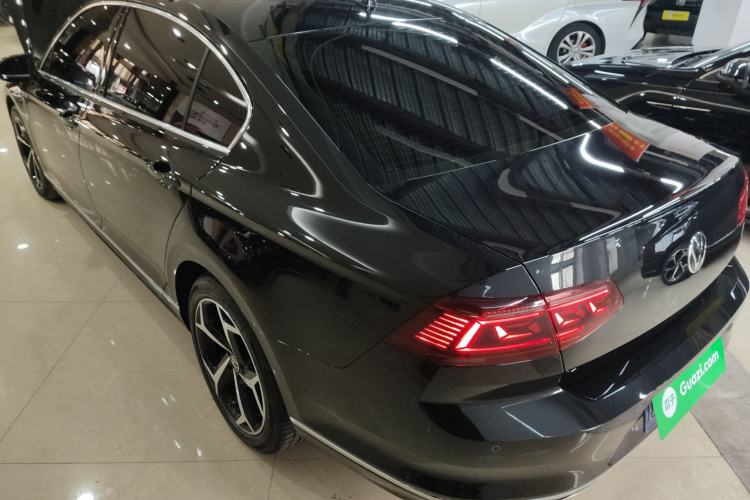 Used Volkswagen Magotan 2023 2 Million Units Commemorative Edition 330TSI DSG Luxury Version
