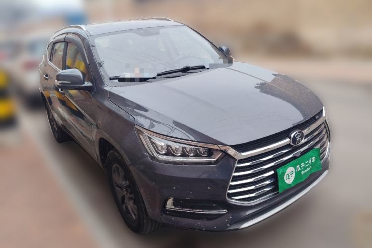 Used BYD Song 2020 Classic Edition 1.5T Manual Luxury Model Front Right 45 Deg