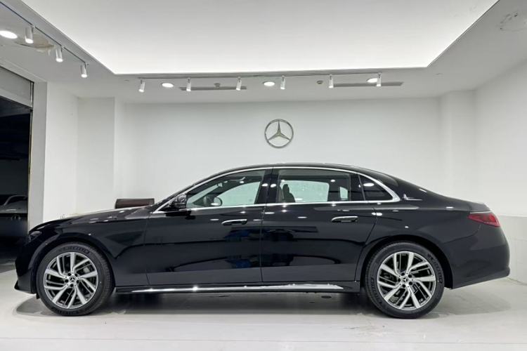 Used Mercedes-Benz E-Class 2024 Refresh E 300 L Stylish Edition