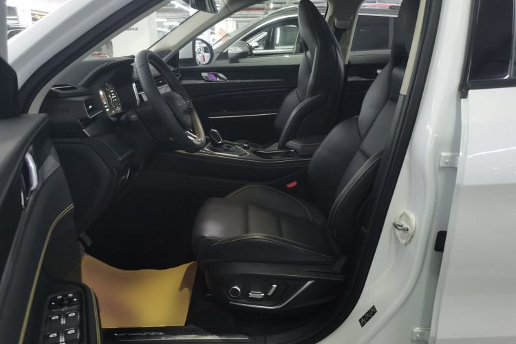 Used Lynk & Co 01 2023 2.0TD Two-Wheel Drive Pro Trim Left Front Seat