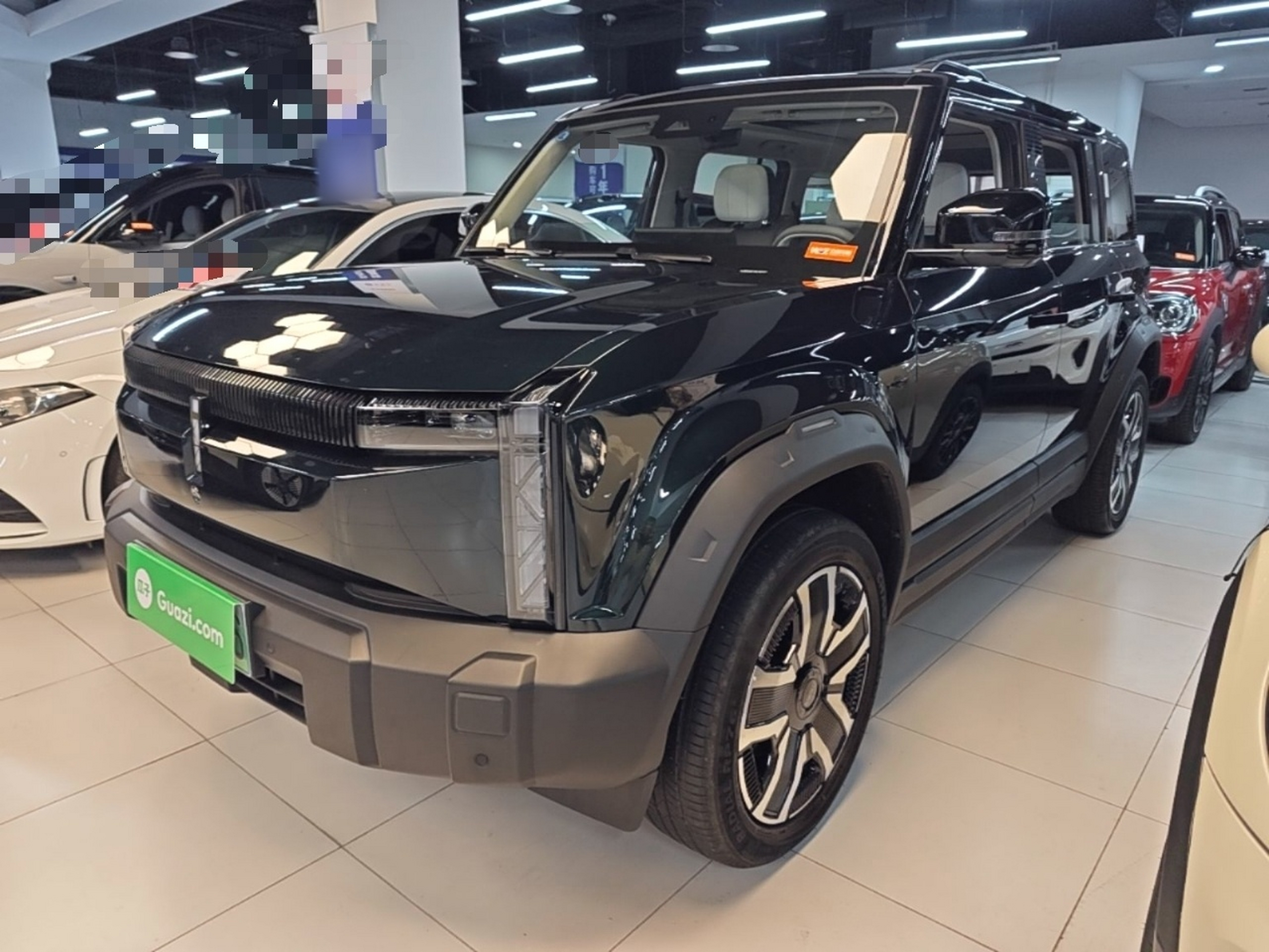 Unter der Vorderseite des Autos