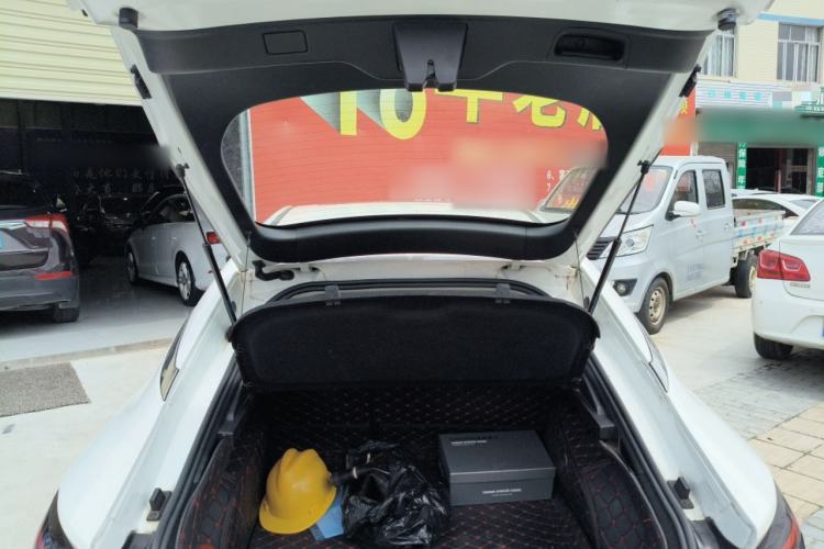 Used JAC Group J7 2020 1.5T CVT Elite Model Trunk