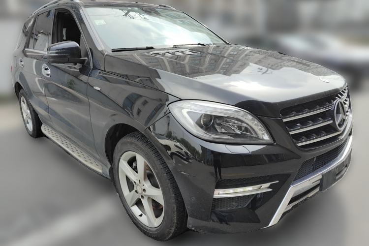 Used Mercedes-Benz M-Class 2014 ML 320 4MATIC Front Right 45 Deg