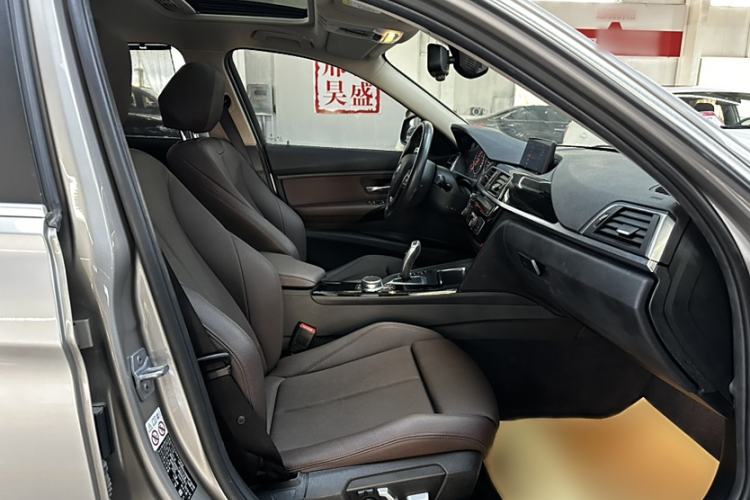 Used BMW 3 Series 2019 320Li Fashion Model
