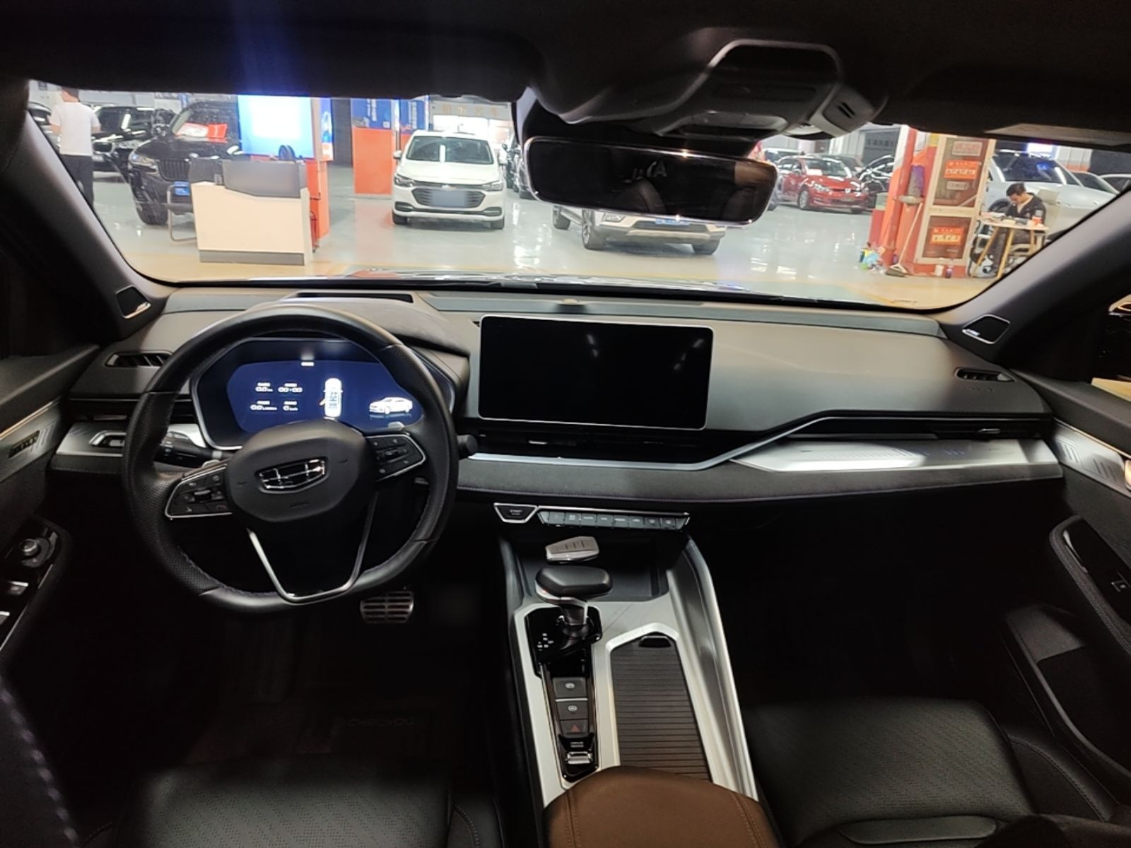 Geely Auto Preface 2024 2.0TD Xiaohan Edition — снимка 12