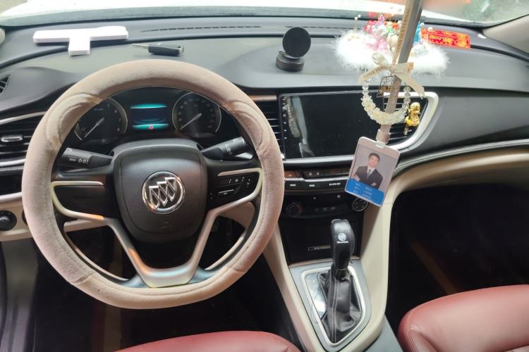 Used Buick GT 2017 15N Automatic Elite Version Center Console