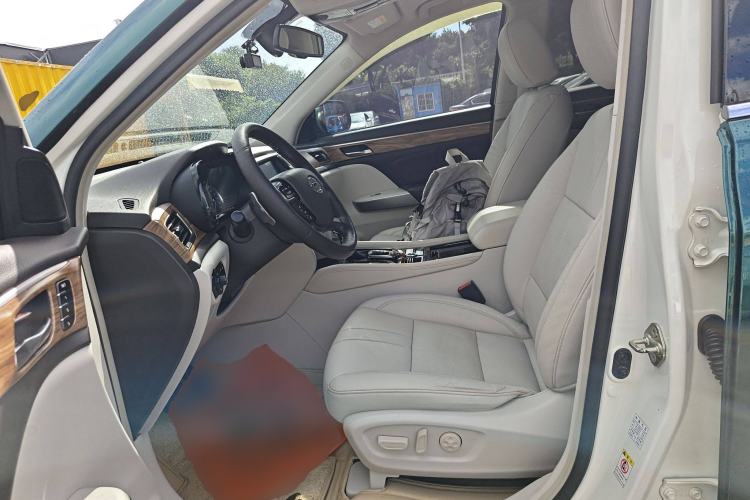 Used GAC Trumpchi GS8 2017 320T Two-Wheel Drive Luxury Smart Connectivity Version (7 Seats)