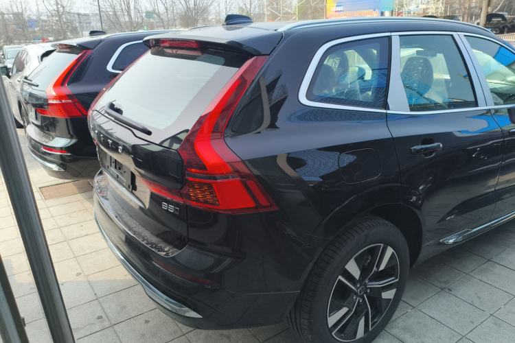 Used Volvo XC60 2026 B5 4x4 Smart Luxury Edition
