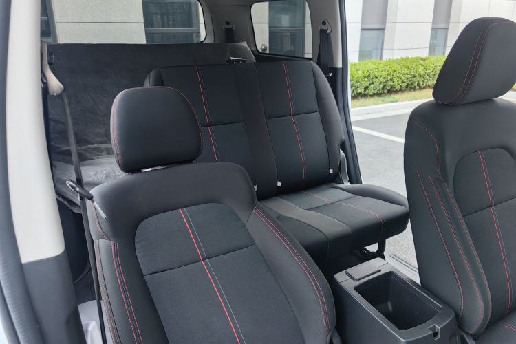 Used CHANGAN OSHAN X70A 2019 1.5L Manual Basic Version China VI Standard