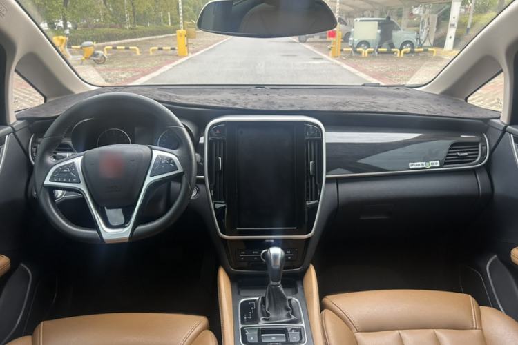 Used BYD Song MAX 2018 1.5T Automatic Smart Connect Elite Model with 6 Seats
