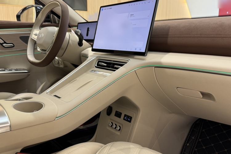 Used Chery Fulwin A9L 2025 Model, Four-Wheel Drive High-Energy Peak Edition
