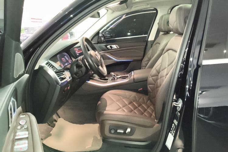 Used BMW X5 2022 Restyled xDrive 30Li Luxury Version M Sport Package