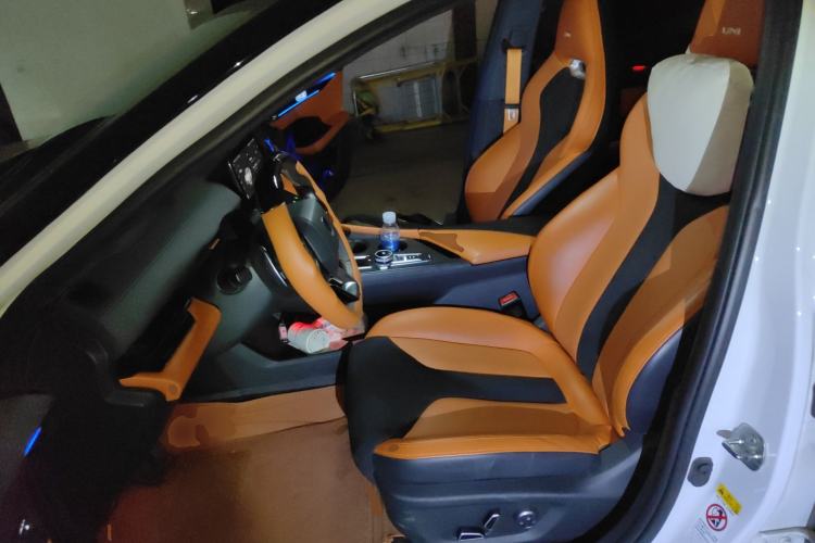 Used CHANGAN UNI-V 2024 2.0T Classic Sport Edition
