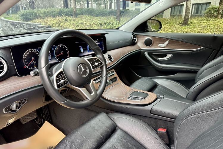 Used Mercedes-Benz E-Class 2020 Facelift E 260 L