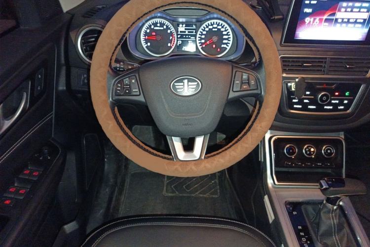 Used Bestune X40 2019 1.6L Automatic Luxury Edition China VI Steering Wheel