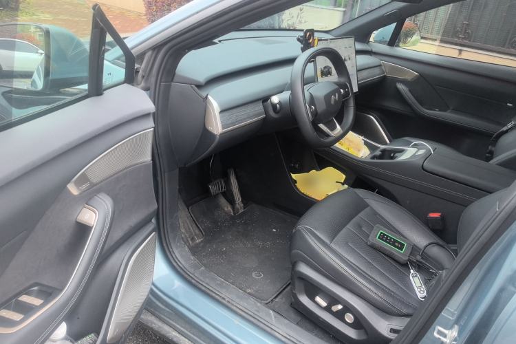 Used ONVO L60 2024 60 kWh All-Wheel Drive