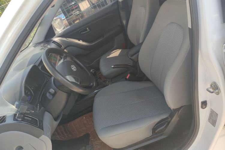 Used Hyundai Celesta 2011 1.6L Manual Comfort Edition Left Front Seat