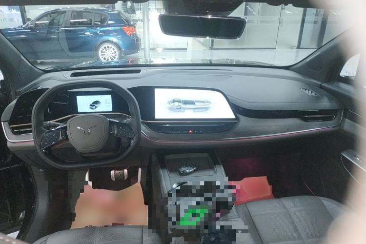 Used Hongqi Tiangong 08 2025 680 Ultra Four-Wheel-Drive Version
