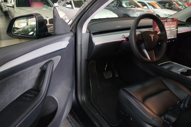 Used Tesla Model Y 2024 Rear-Wheel-Drive Version