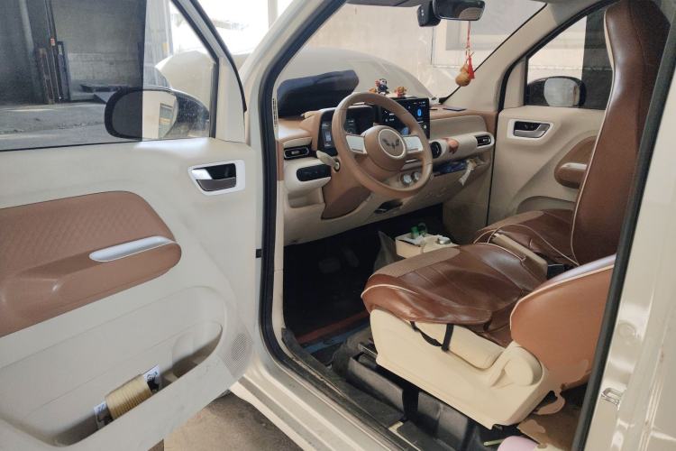 Used Wuling Hongguang MINIEV 2024 3rd Generation 215km Advanced Version