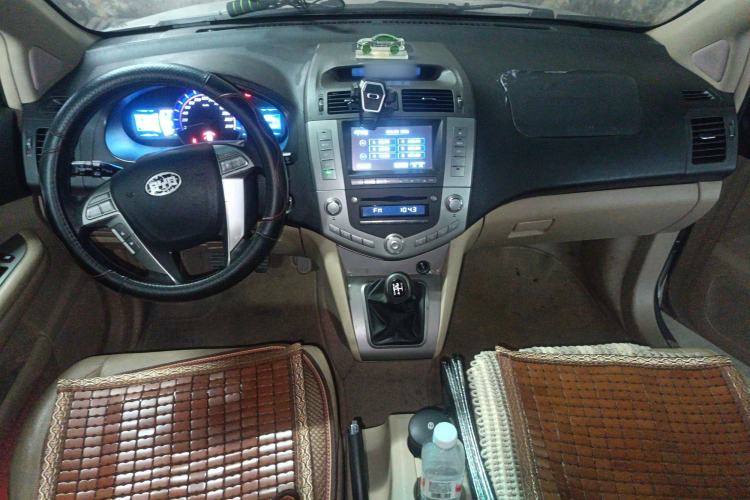 Used BYD S6 2011 2.0L Manual Luxury Version