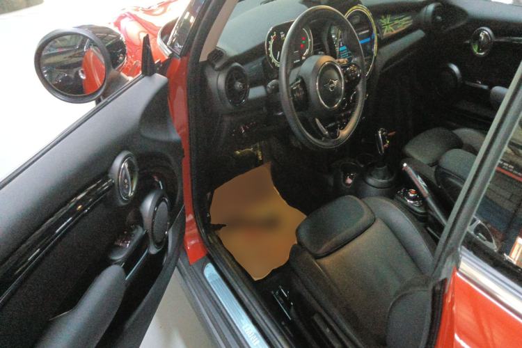 Used MINI MINI 2021 1.5T COOPER Artist
