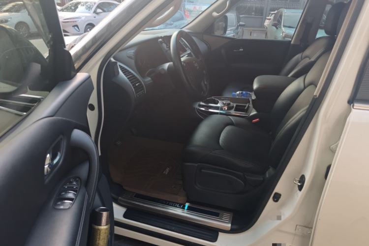 Used Nissan Patrol 2018 4.0L LinkedIn Edition