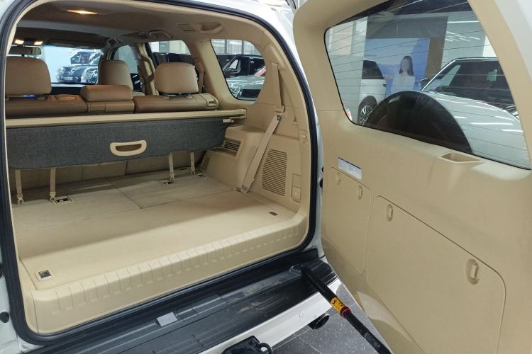 Used Toyota Prado 2017 2.7L Parallel Import
