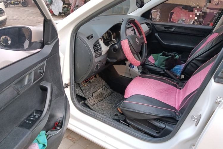 Used Skoda Fabia 2017 1.4L Automatic Car Enjoy Edition
