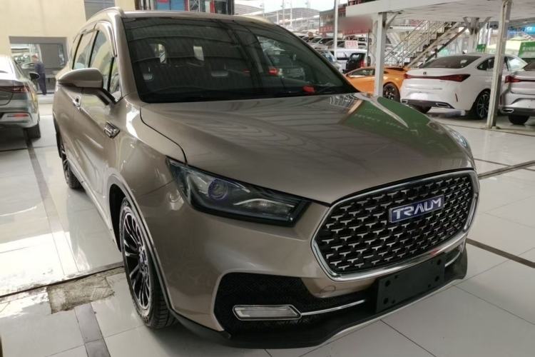 Used TRAUM S70 2018 1.5T Automatic Comfort Model 7 Seats Exterior 2