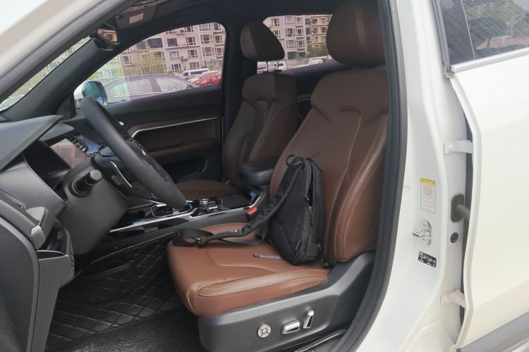 Used Haval H6 2017 Red Label 2.0T Automatic Two-Wheel Drive ZhiShang Model