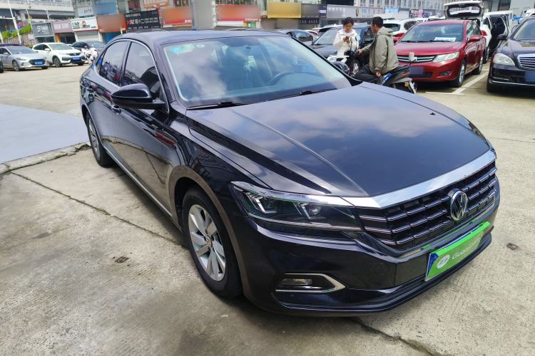 Used Volkswagen Passat 2019 280TSI Business Edition China VI Front Right 45 Deg