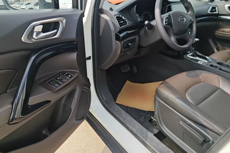 Used GAC Trumpchi GS4 2017 235T Automatic Two-Wheel Drive Elite Edition Driver Seat