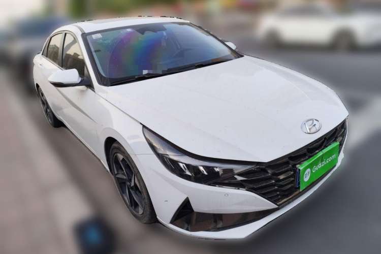 Used Hyundai Elantra 2021 1.5L CVT LUX Prestige Edition