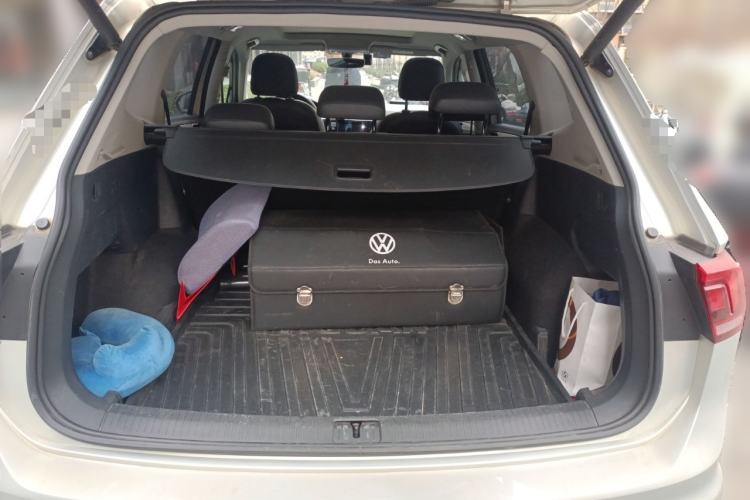 Used Volkswagen Tiguan L 2019 330TSI Automatic Two-Wheel Drive Smart Luxury Version China V Emission Standard
