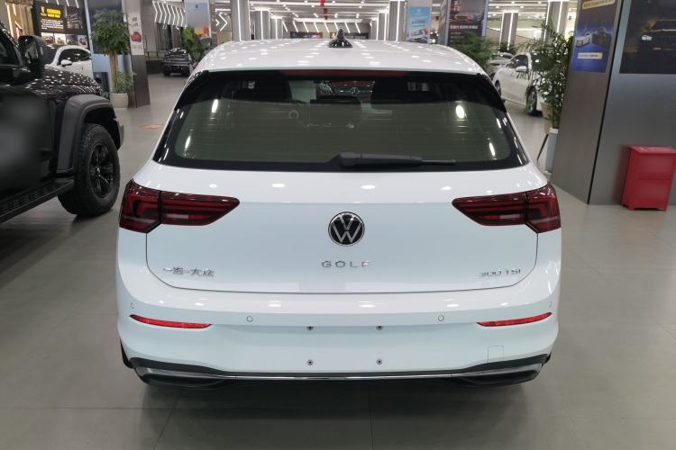 Used Volkswagen Golf 2025 300TSI Pro
