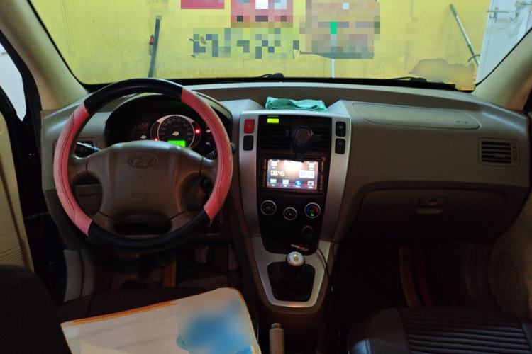 Used Hyundai Tucson 2009 2.0L Manual Two-Wheel Drive Fashion Edition