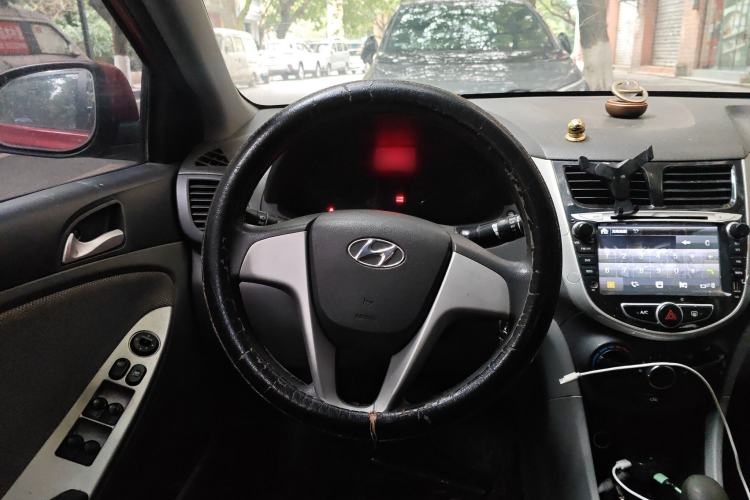 Used Hyundai Verna (older generation) 2010 Sedan 1.4L Automatic Comfort Model GS
