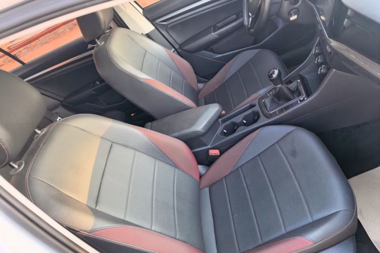 Used Volkswagen Bora 2019 1.5L Manual Comfort Version
