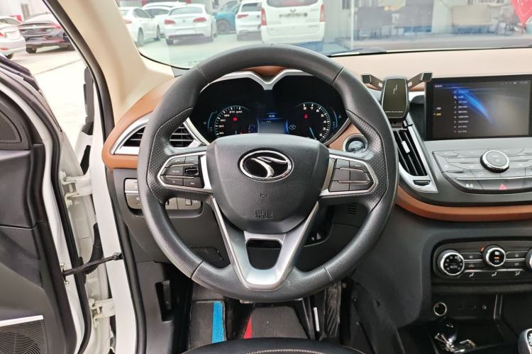 Used Soueast DX7 2016 1.5T Manual Triumph Edition