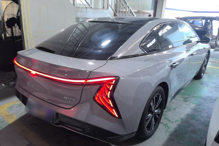 Used Hongqi EH7 2024 690 Pro
