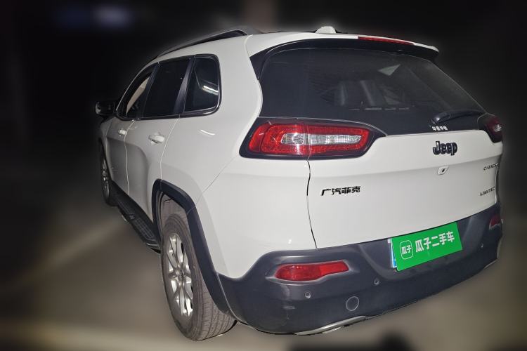 Used Jeep Cherokee 2017 2.0L Superior Edition