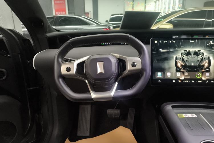 Used Avatr 07 2024 Max Extended-Range Edition Steering Wheel