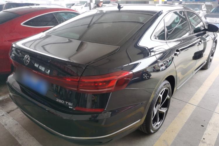 Used Volkswagen Passat 2025 Outstanding Model 330TSI Starry Elite Edition
