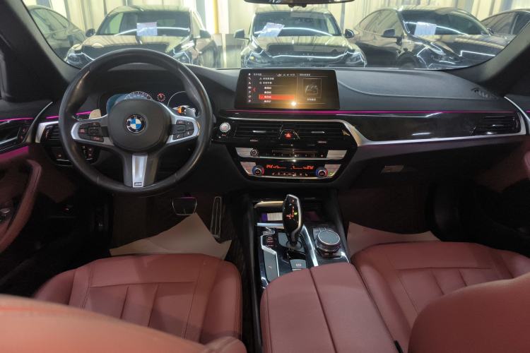 Used BMW 5 Series 2019 Facelifted 530Li Leading Edition M Sport Package