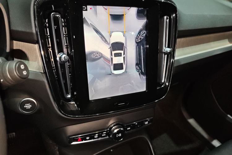 Used Volvo XC40 2022 T4 Four-Wheel Drive Smart & Luxurious Edition
