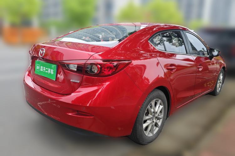 Used Mazda 3 Axela 2016 Sedan 1.5L Automatic Luxury Model