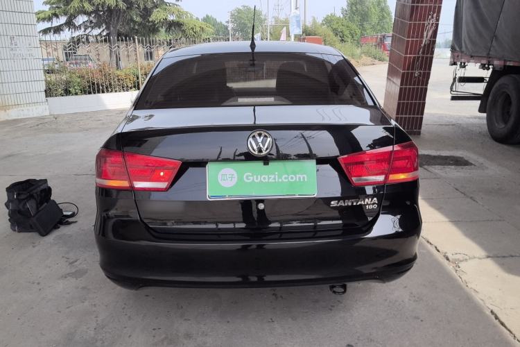 Used Volkswagen Santana 2015 1.6L Manual Fashion Edition Rear