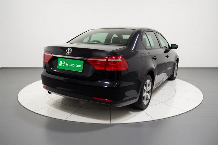 Used Volkswagen Lavida 2013 Revised Classic 1.6L Automatic Fashion Edition Exterior 5